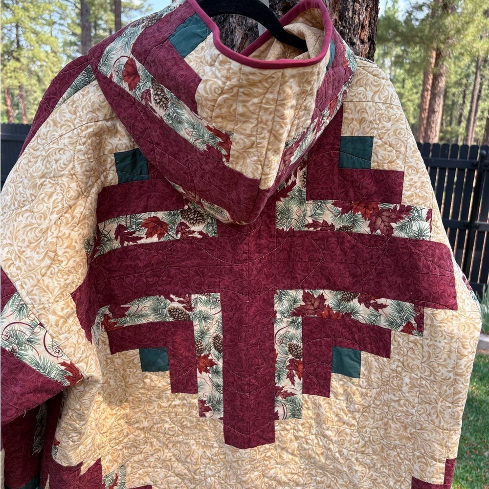 Upcycled Vintage Style Quilted Jacket with Hood - Picture 11 of 16